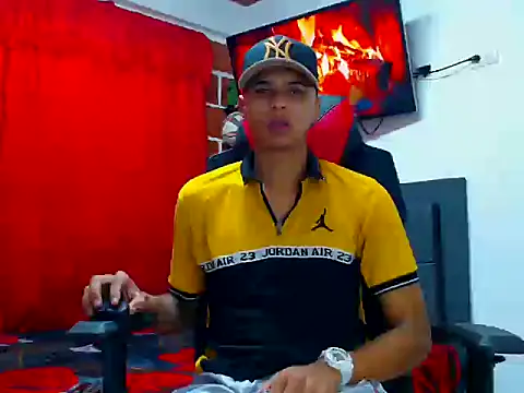 cristian tayron1 online show from 06-21-26, 06:03