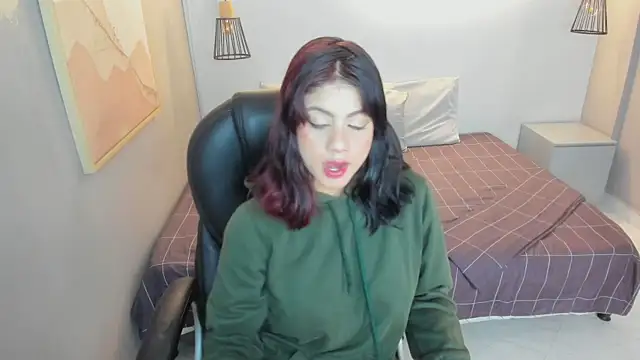 Julieth brown  online show from 11-16-25, 12:43