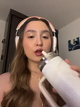 MoraInFire online show from 03-29-26, 04:47