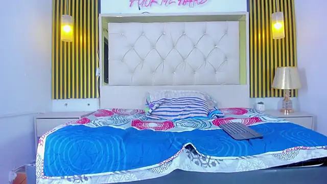 Snapshot of Just18Jake chatting on 09-19-25, 12:36 Just18Jake online show from 09-19-25, 12:36