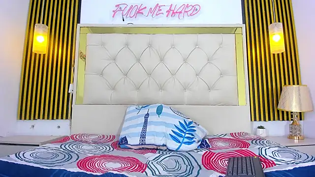 Snapshot of Just18Jake chatting on 09-25-25, 06:14 Just18Jake online show from 09-25-25, 06:14