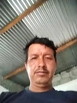 colombiano198720 online show from 11-06-25, 01:04