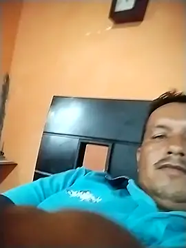 Snapshot of colombiano198720 chatting on 09-18-25, 11:46 colombiano198720 online show from 09-18-25, 11:46