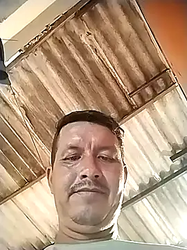 Snapshot of colombiano198720 chatting on 09-21-25, 04:12 colombiano198720 online show from 09-21-25, 04:12
