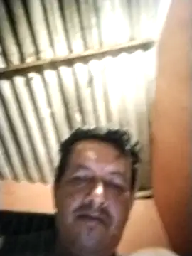 colombiano198720 online show from 10-31-25, 05:26