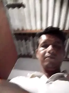 colombiano198720 online show from 12-19-25, 04:27