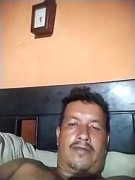 Snapshot of colombiano198720 chatting on 09-23-25, 12:06 colombiano198720 online show from 09-23-25, 12:06