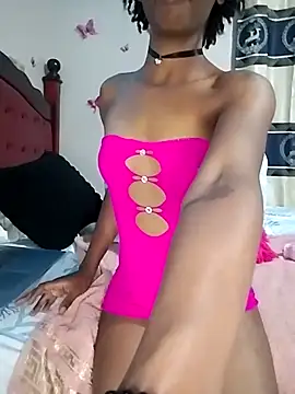 Snapshot of PinkSkyyy chatting on 03-21-26, 04:03 PinkSkyyy online show from 03-21-26, 04:03