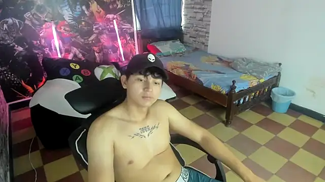 Snapshot of Dan_cristancho chatting on 10-11-25, 01:23 Dan cristancho online show from 10-11-25, 01:23