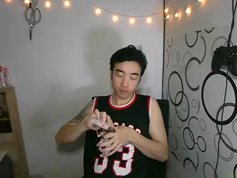 moaman190 online show from 10-19-25, 04:10