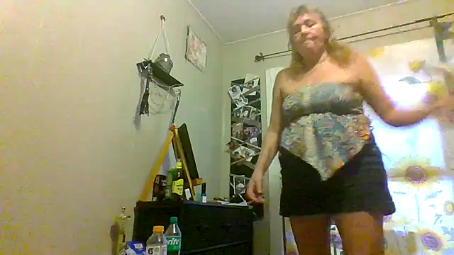 Bored Grandma online show from 10-12-25, 11:50