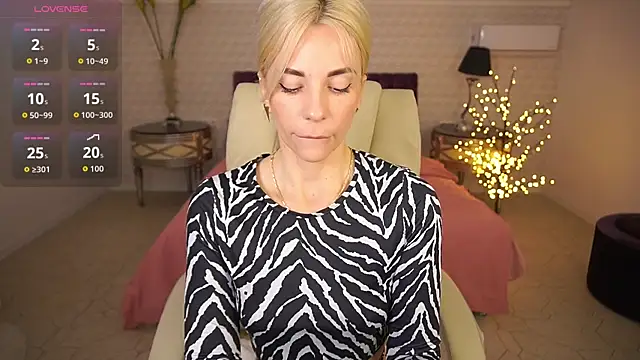 BellaRayyy online show from 04-07-26, 06:26