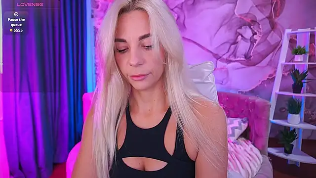 BellaRayyy online show from 11-27-25, 07:20