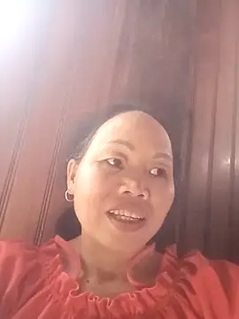  YooY  online show from 10-18-25, 03:41