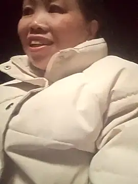  YooY  online show from 12-16-25, 01:43