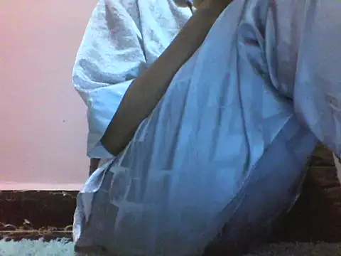 Moongodessy online show from 12-15-25, 05:46