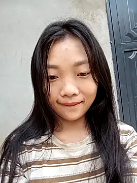 Ananine online show from 12-23-25, 01:16