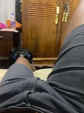 Senurak99 online show from 12-18-25, 02:43