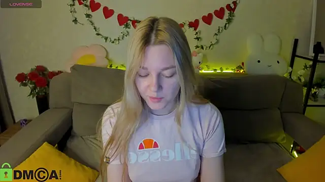 Sylvia Ortiz online show from 03-11-26, 01:10