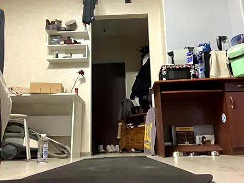 Snapshot of C8ETO4KA chatting on 10-14-25, 01:01 C8ETO4KA online show from 10-14-25, 01:01