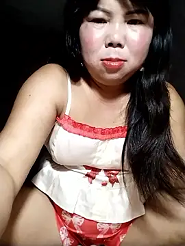 Snapshot of lusy-00 chatting on 05-15-26, 05:49 lusy-00 online show from 05-15-26, 05:49