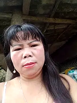 Snapshot of lusy-00 chatting on 10-09-25, 02:12 lusy-00 online show from 10-09-25, 02:12