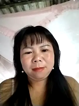 Snapshot of lusy-00 chatting on 09-21-25, 01:44 lusy-00 online show from 09-21-25, 01:44