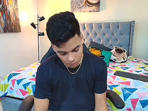 Snapshot of stewart_mateo_ chatting on 09-14-25, 03:29 stewart mateo  online show from 09-14-25, 03:29