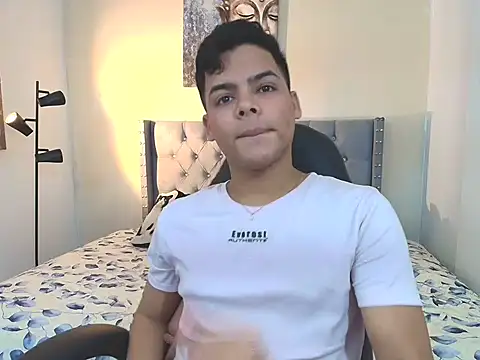 stewart mateo  online show from 11-25-25, 02:12