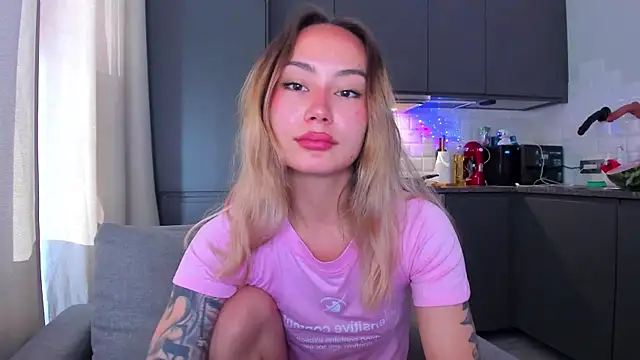 Snapshot of baobei03 chatting on 09-11-25, 09:42 baobei03 online show from 09-11-25, 09:42