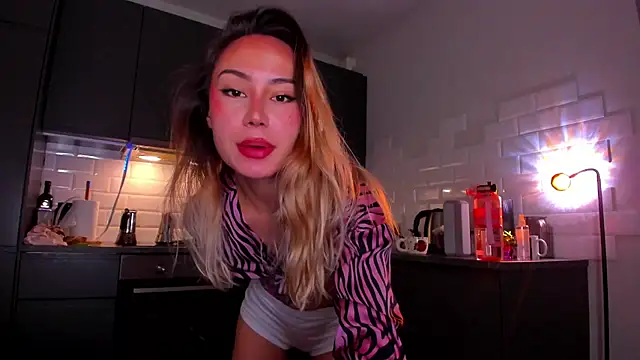 Snapshot of baobei03 chatting on 11-05-25, 09:34 baobei03 online show from 11-05-25, 09:34