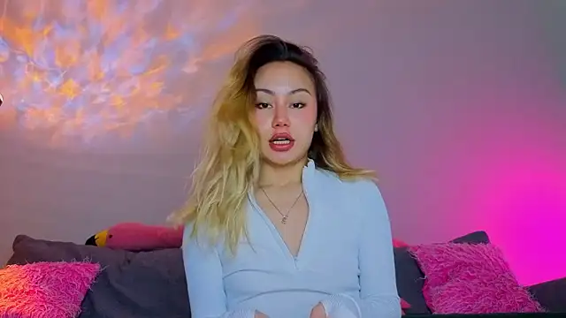 Snapshot of baobei03 chatting on 02-24-26, 12:06 baobei03 online show from 02-24-26, 12:06