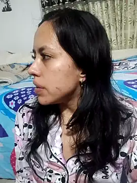 Queen Ashly online show from 11-26-25, 12:21