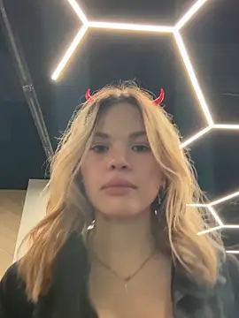 SMELLSEX online show from 10-30-25, 06:27