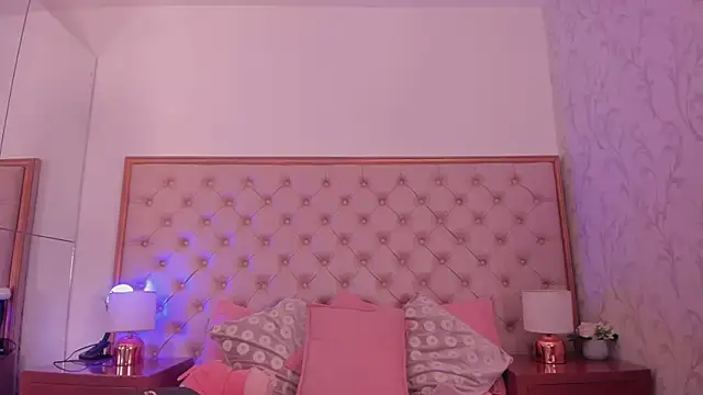 Snapshot of sweetabbey chatting on 10-23-25, 01:59 sweetabbey online show from 10-23-25, 01:59