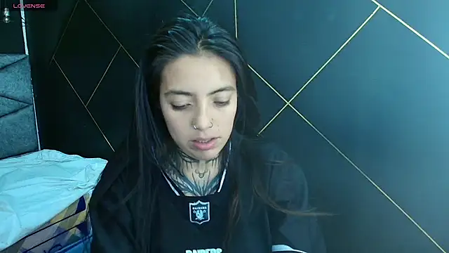 LiaMonroee  online show from 11-11-25, 11:49