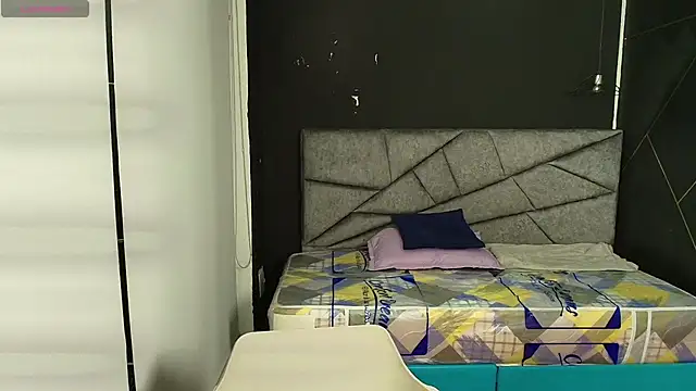 LiaMonroee  online show from 11-08-25, 12:09