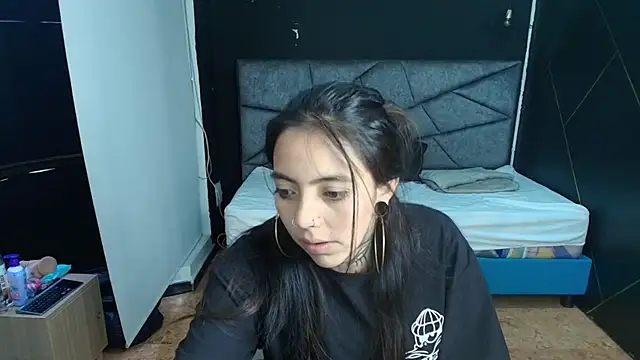 LiaMonroee  online show from 11-14-25, 11:47