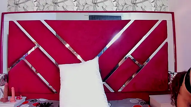 Snapshot of Dafne_Fire chatting on 09-11-25, 12:16 Dafne Fire online show from 09-11-25, 12:16