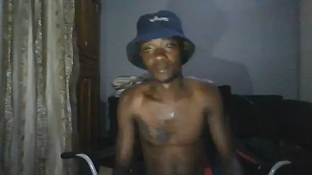 Snapshot of Nykho17 chatting on 02-05-26, 09:32 Nykho17 online show from 02-05-26, 09:32