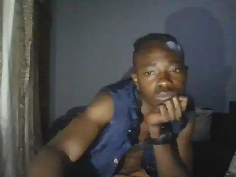 Nykho17 online show from 10-31-25, 06:37