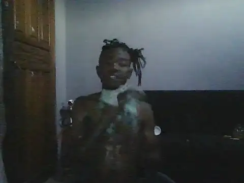 Nykho17 online show from 10-16-25, 04:26