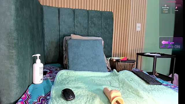 EvelynFoxx- online show from 10-31-25, 07:21