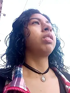 Snapshot of Syndel23 chatting on 04-19-26, 01:23 Syndel23 online show from 04-19-26, 01:23