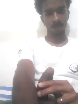 Snapshot of Ostall chatting on 10-16-25, 05:32 Ostall online show from 10-16-25, 05:32