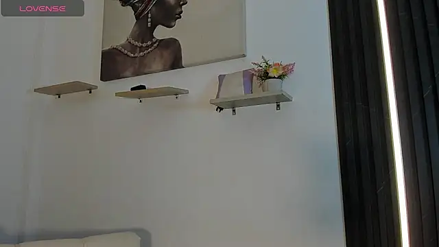 Gabrielaa Miller  online show from 09-27-25, 07:31