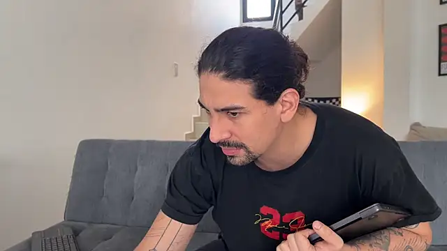 Snapshot of lenruy chatting on 06-17-26, 07:57 lenruy online show from 06-17-26, 07:57