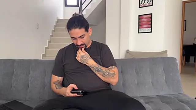 Snapshot of lenruy chatting on 06-21-26, 04:35 lenruy online show from 06-21-26, 04:35