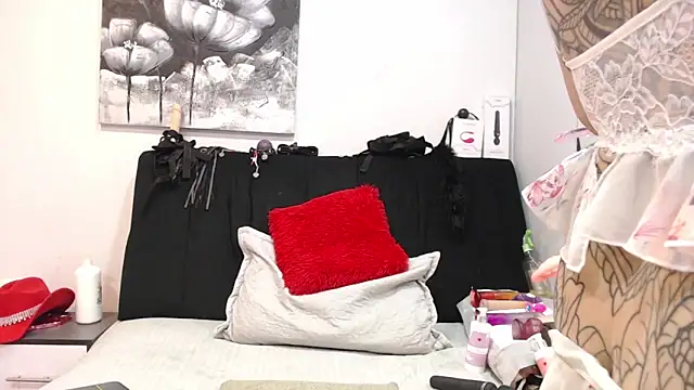 Snapshot of DonnaJoness chatting on 02-26-26, 08:31 DonnaJoness online show from 02-26-26, 08:31