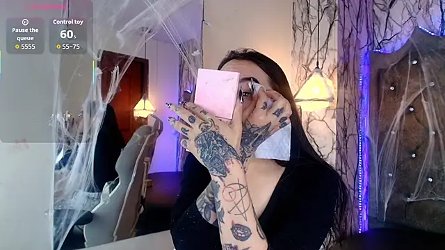 Snapshot of Zami_Escobar_of chatting on 11-04-25, 05:17 Zami Escobar of online show from 11-04-25, 05:17